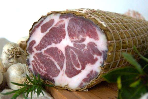 Capocollo stagionato con fiore di finocchio
